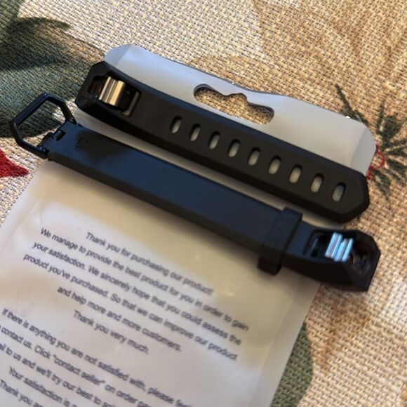 Replacement Band Compatible for Fitbit Alta Bands Black silicone - Picture 2 of 3